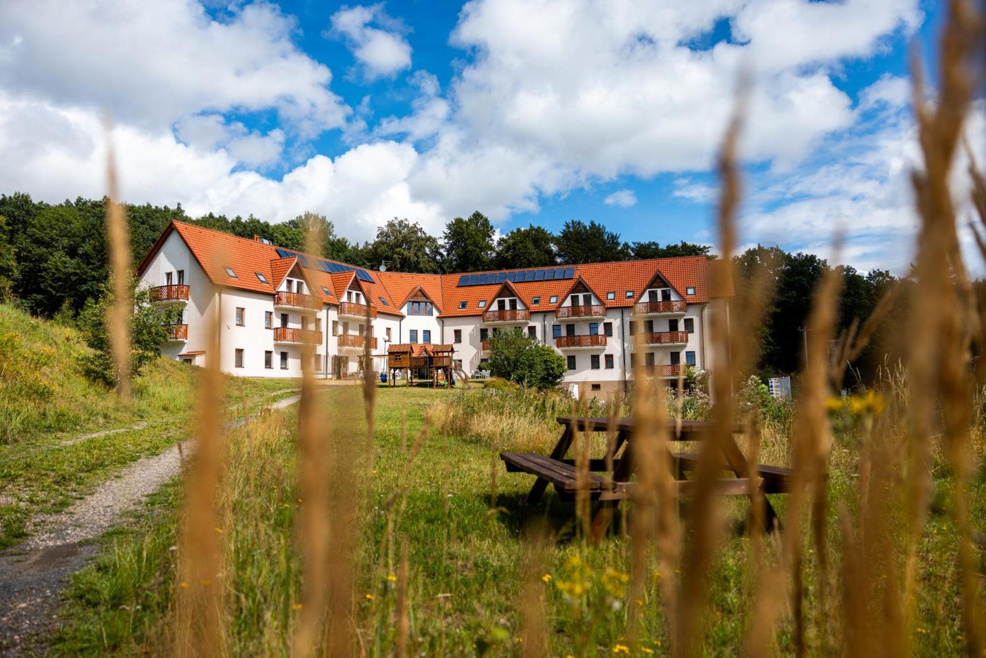 Místo Pytloun Wellness Hotel Hasistejn מראה חיצוני תמונה
