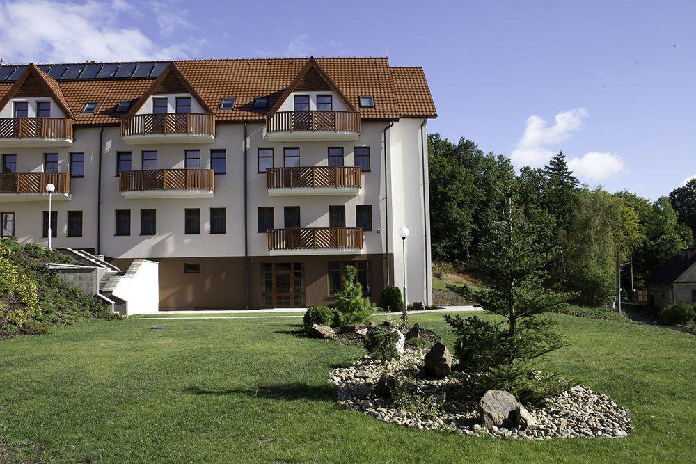 Místo Pytloun Wellness Hotel Hasistejn מראה חיצוני תמונה