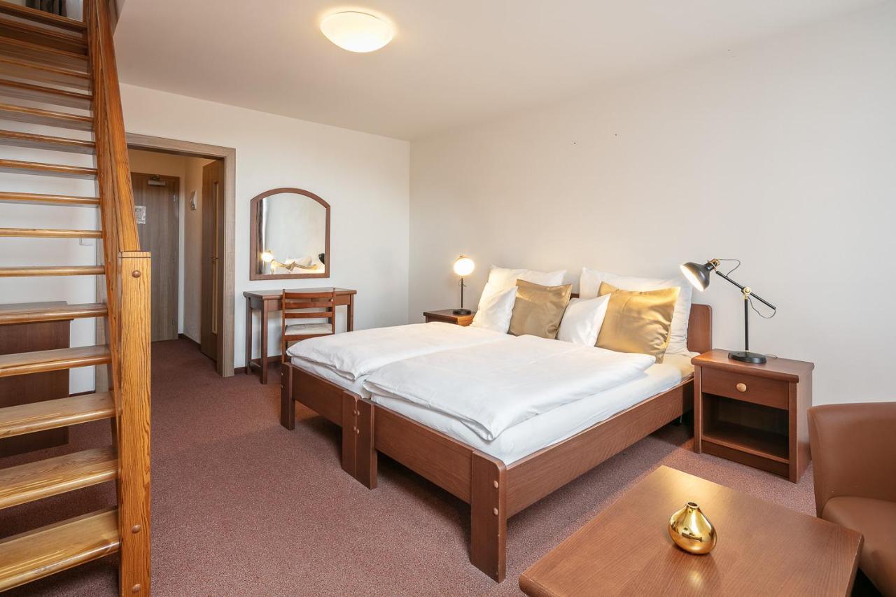 Místo Pytloun Wellness Hotel Hasistejn מראה חיצוני תמונה