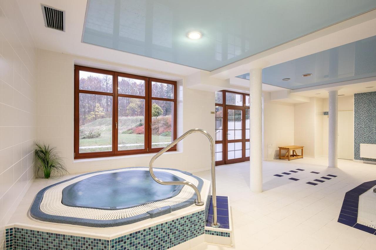 Místo Pytloun Wellness Hotel Hasistejn מראה חיצוני תמונה