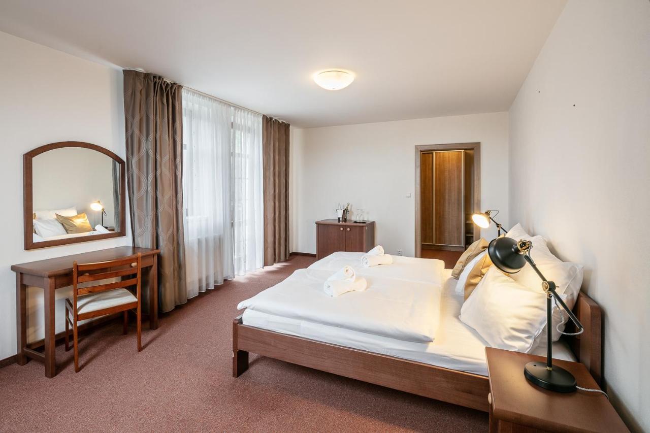 Místo Pytloun Wellness Hotel Hasistejn מראה חיצוני תמונה