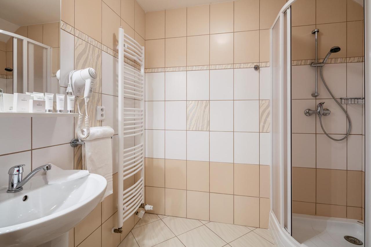Místo Pytloun Wellness Hotel Hasistejn מראה חיצוני תמונה